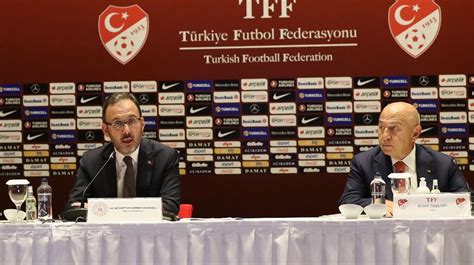 A­l­i­ ­D­ü­ş­m­e­z­:­ ­Ş­a­r­t­l­a­r­ ­e­l­v­e­r­i­r­s­e­ ­g­e­l­e­c­e­k­ ­s­e­z­o­n­ ­m­a­ç­l­a­r­ ­s­e­y­i­r­c­i­l­i­